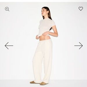 SKIMS
COTTON FLEECE
CLASSIC STRAIGHT LEG PANT